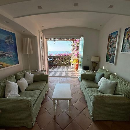 Luxury House In Villa Pompeiana Via Camerelle Con Terrazza Vista Mare Капри Екстериор снимка